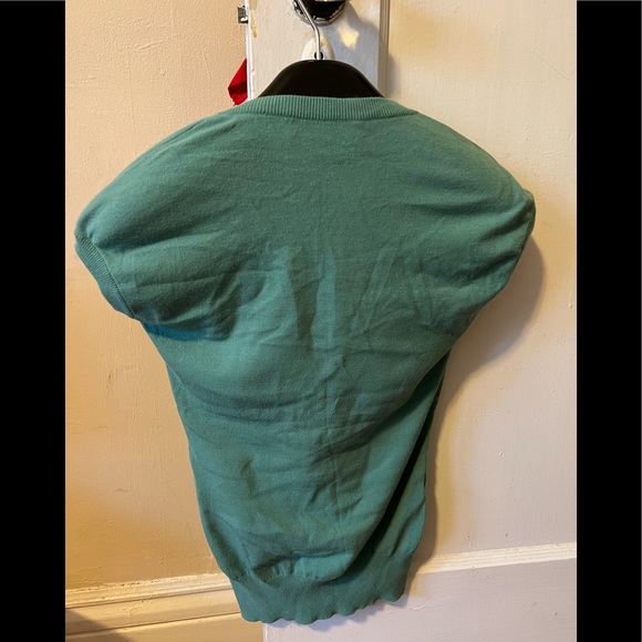 D&G top - Picture 2 of 8